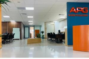 Chủ tịch Nguyễn Hồ Hưng thoái gần hết vốn tại Chứng khoán APG