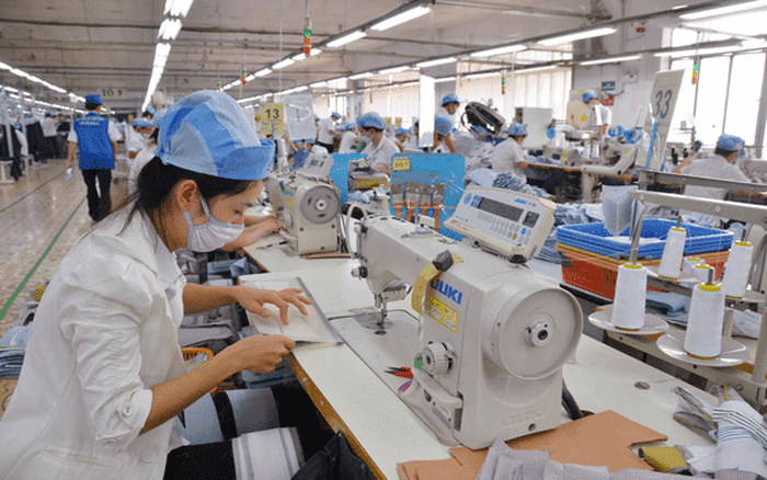 Nhóm lao động nào sẽ được tăng lương tối thiểu từ 1/7/2022?