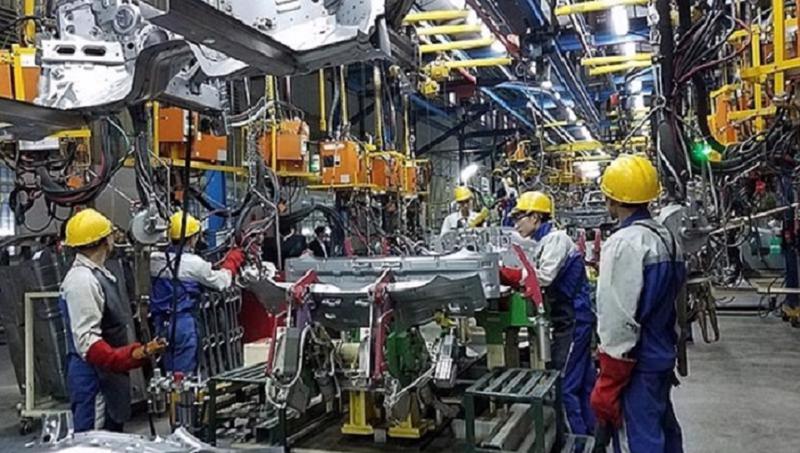 Sản xuất công nghiệp tháng 4 tăng 9,4% cùng kỳ, ngành cao su và nhựa giảm mạnh