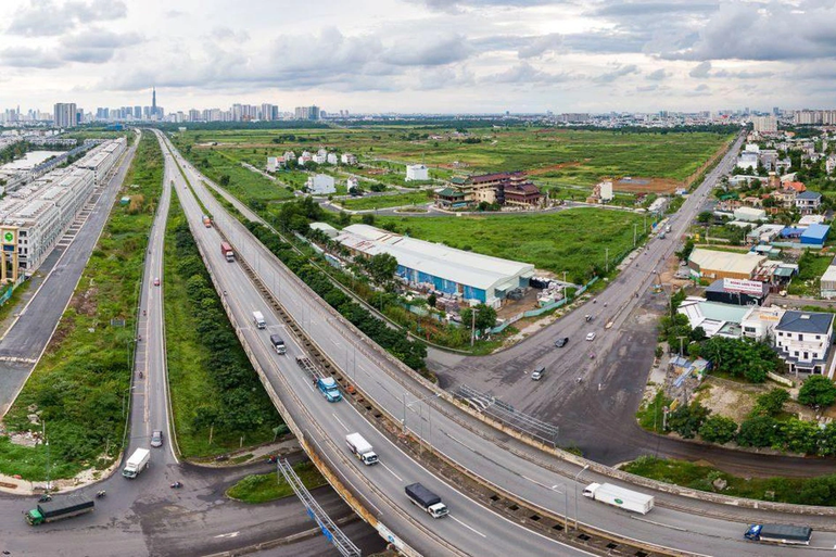 Loạt chủ đầu tư tại TPHCM nợ thuế hàng trăm tỷ đồng