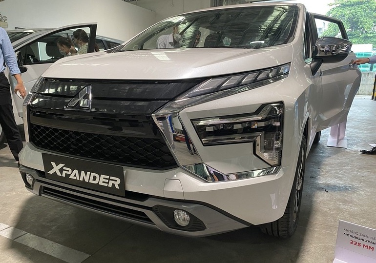 Mitsubishi Xpander 2022 xuất hiện tại đại lý, thêm áp lực lên Toyota Veloz