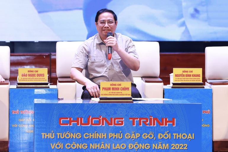 Thủ tướng: Tiền đã có, cần hỗ trợ sớm, không để công nhân băn khoăn