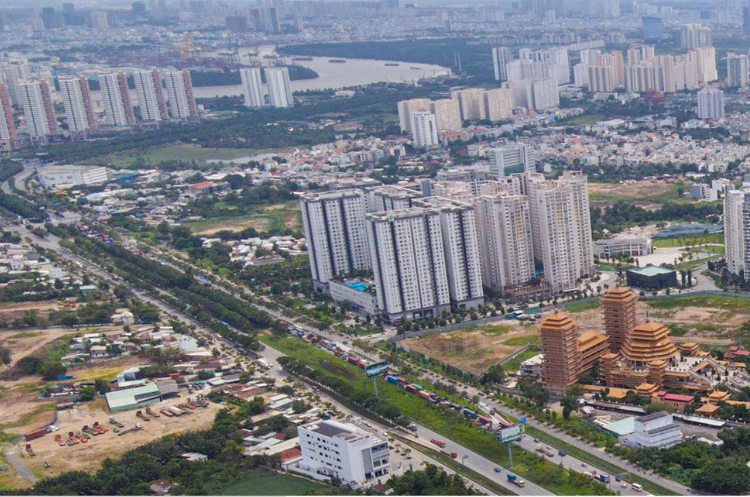 Nhiều nhà đầu tư bất động sản giảm giá để thoát hàng