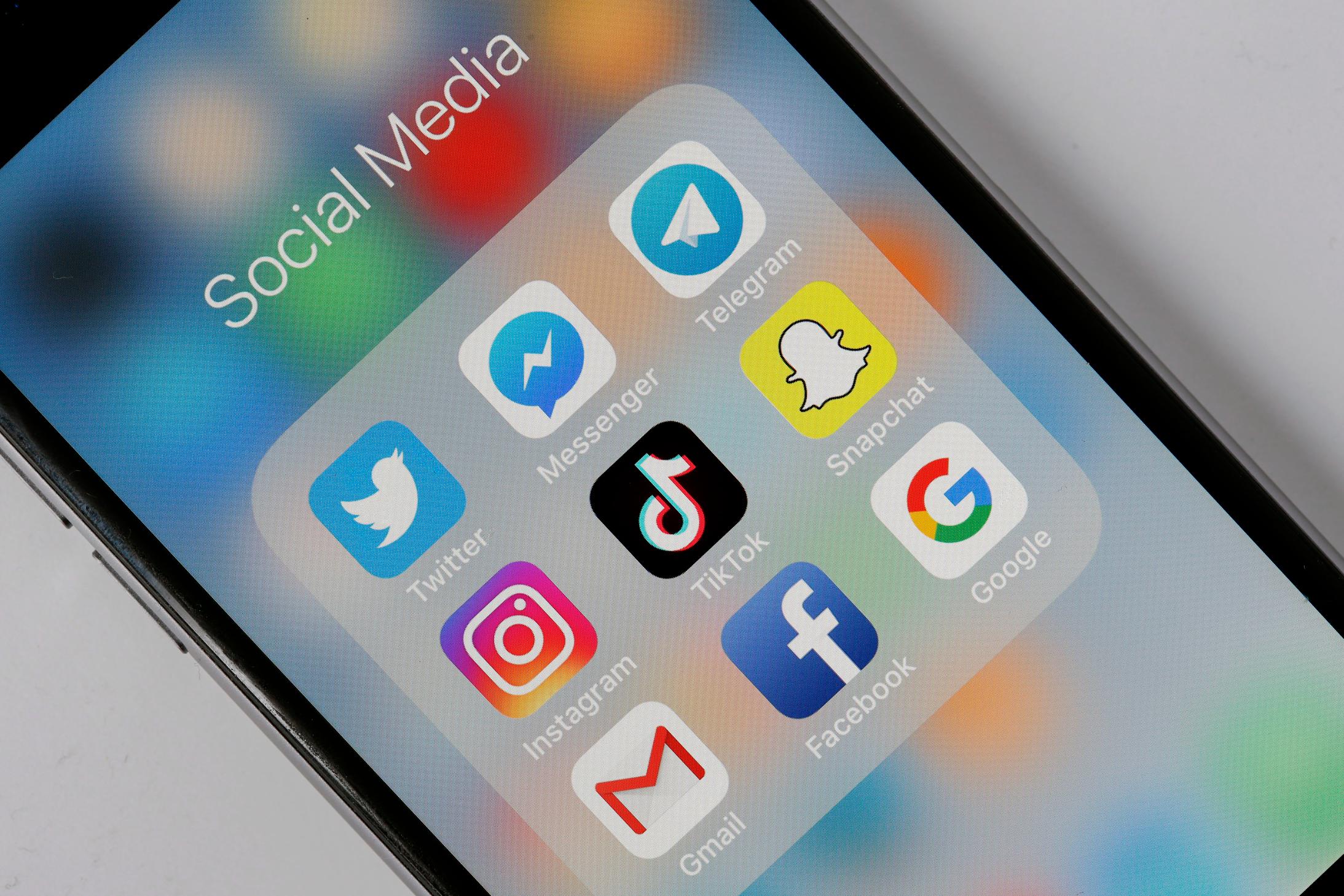 Nỗi ám ảnh mang tên Apple và TikTok