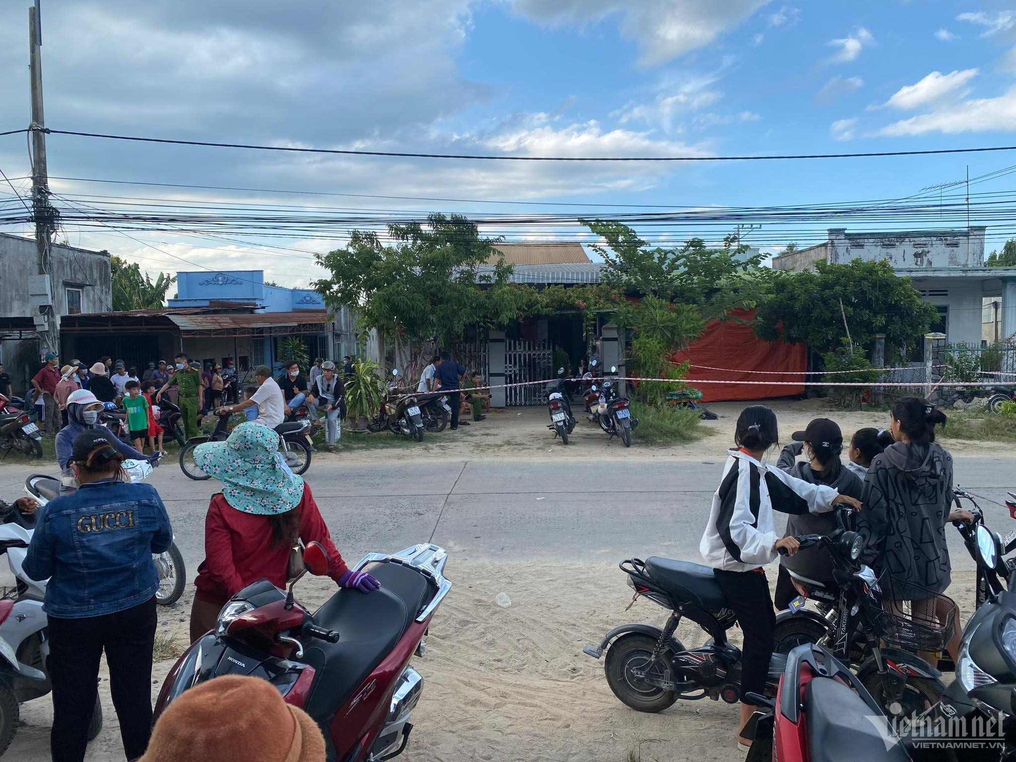 4 mẹ con tử vong ở Khánh Hòa: Người chồng không muốn tiếp xúc với ai
