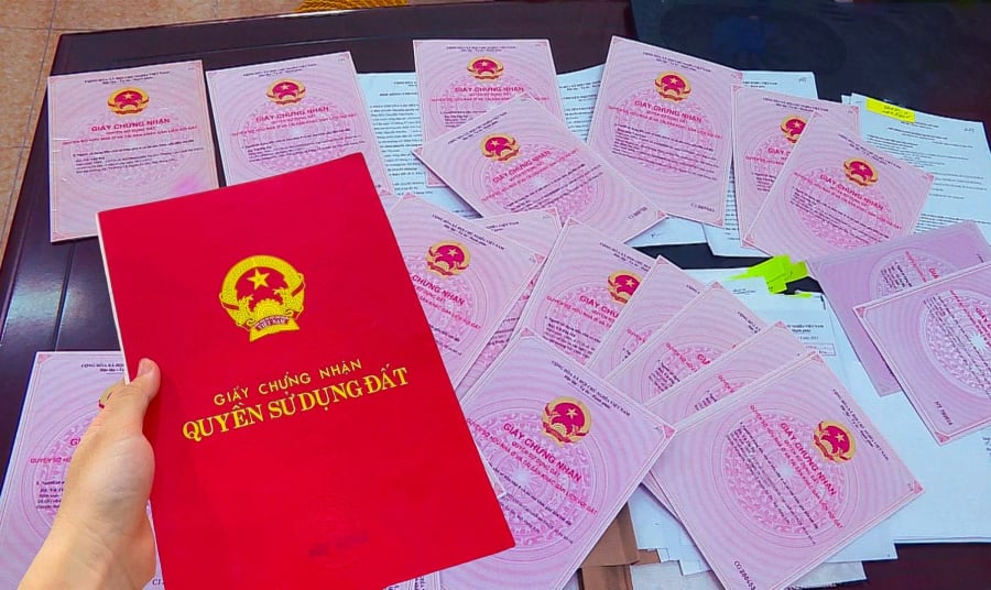 2 thay đổi mới về Sổ Đỏ sẽ được đi vào thực hiện năm 2024: Đó là gì?